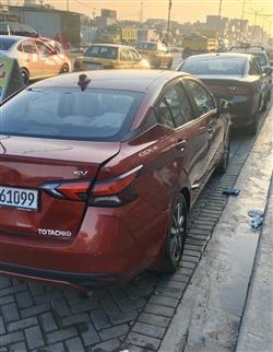 نيسان فيرسا